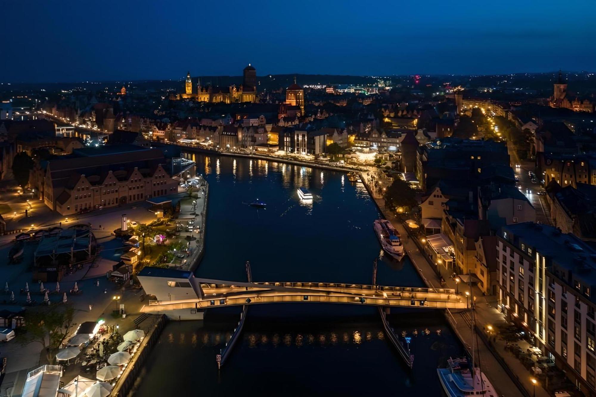 Baltic Gdansk Old Town Heart Aparthotel Exterior foto